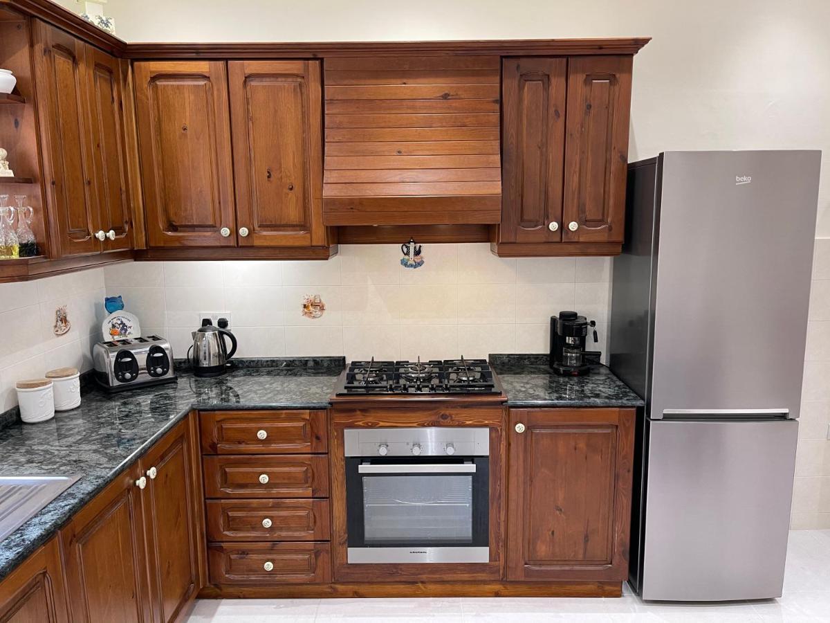 Sunrise Apt Near Beach Smarttv & Netflix Birżebbuġa エクステリア 写真